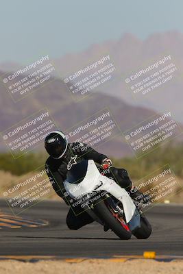media/Nov-06-2023-Moto Forza (Mon) [[ce023d0744]]/3-Intermediate Group/Session 3 (Turn 5)/